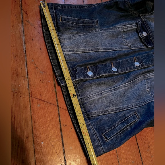Jean Jacket (L) - Picture 4 of 8